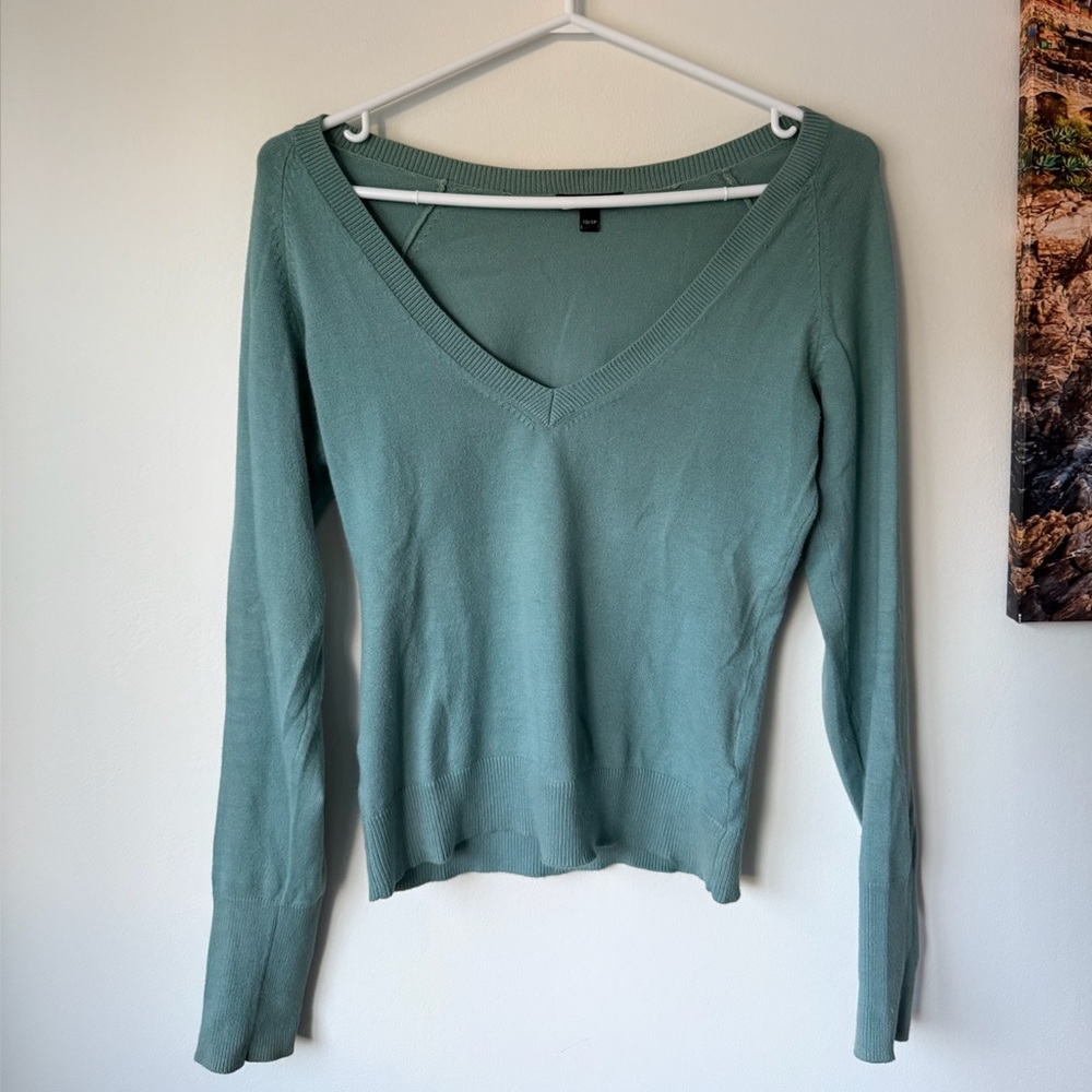 jacob sea foam green teal v-neck fitted sweater aesthetic vintage y2k knit top